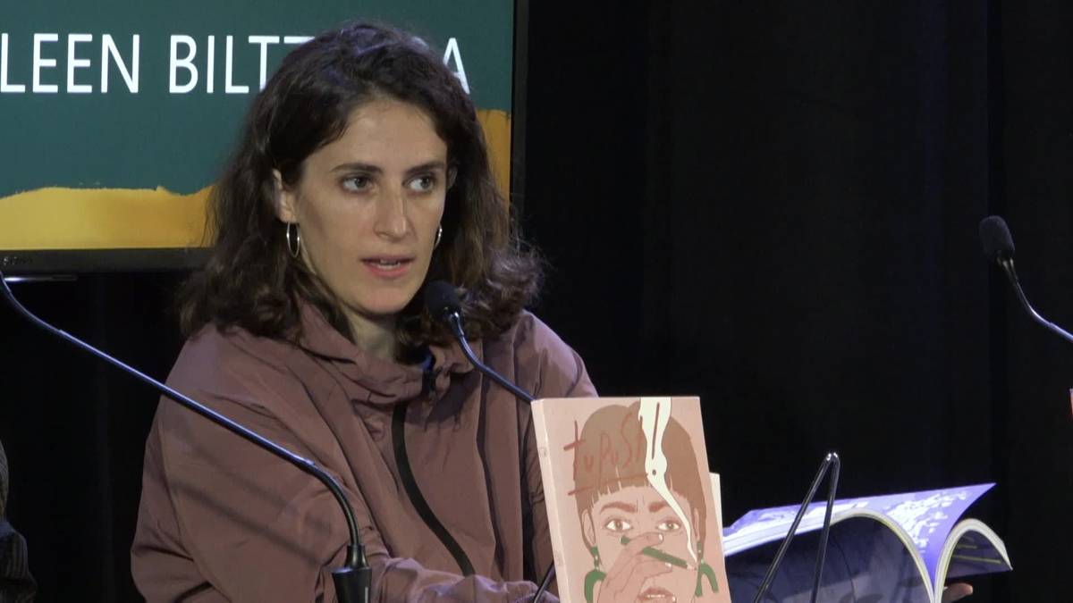 'Tupust!' komiki liburuen aurkezpena