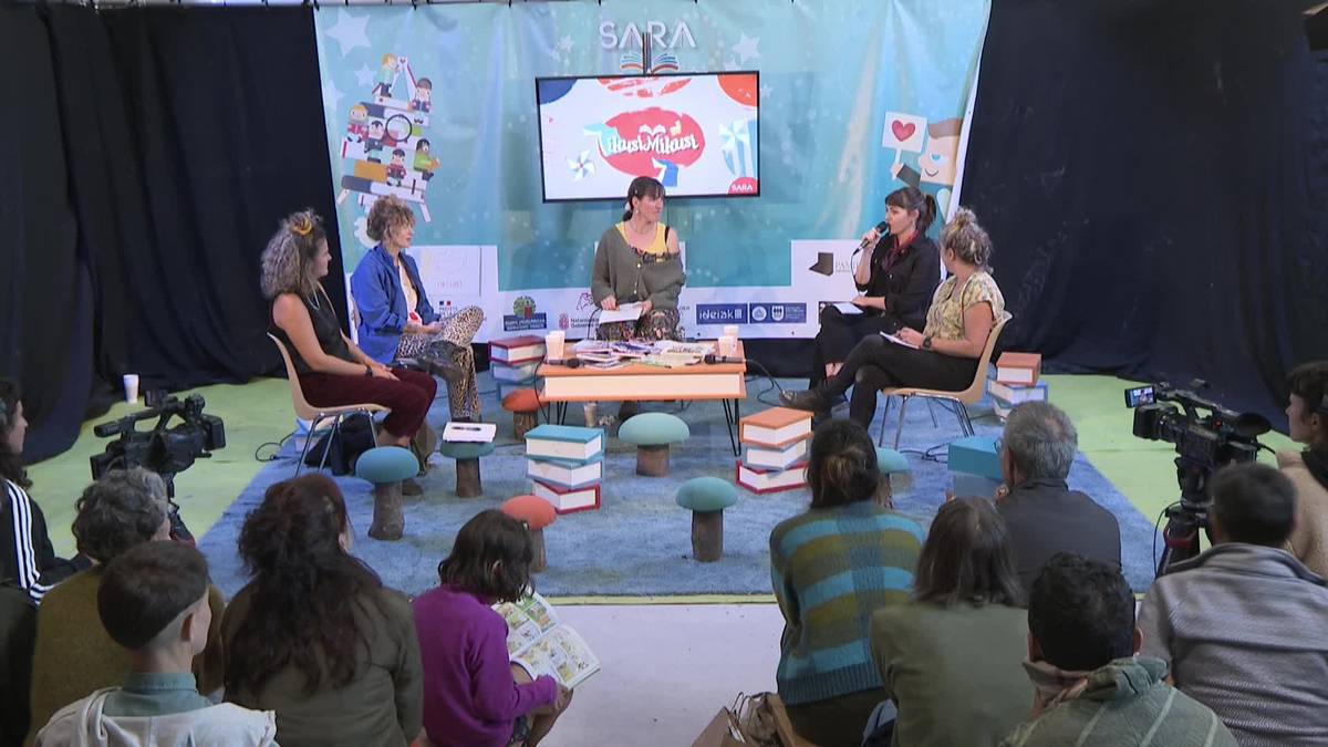 '(H)egoaren (h)egiak' mahai ingurua