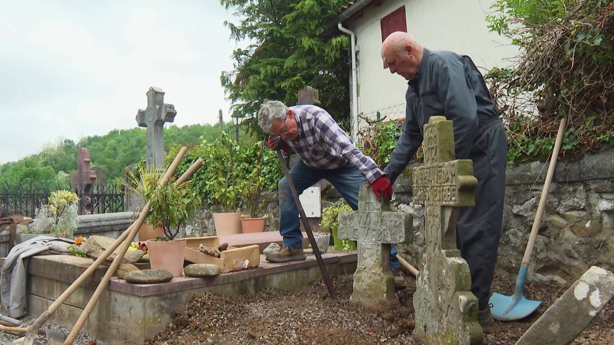 Lauburu elkartea ondarea zaintzen